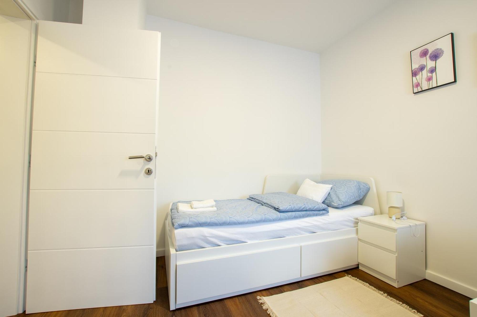 Apartman Valentina - Self Check In And Check Out Otocac Exterior photo